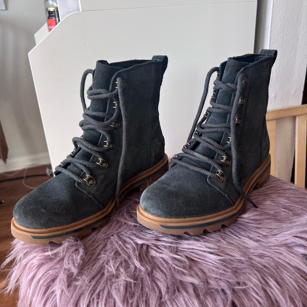 Sorel Waterproof Suede Emelie Biker Boot size 7 - Picture 4 of 8